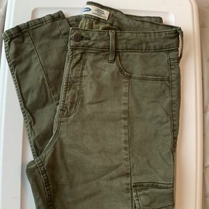 Old Navy Rockstar Super Skinny Size 12 Forest Green Cargo Pants